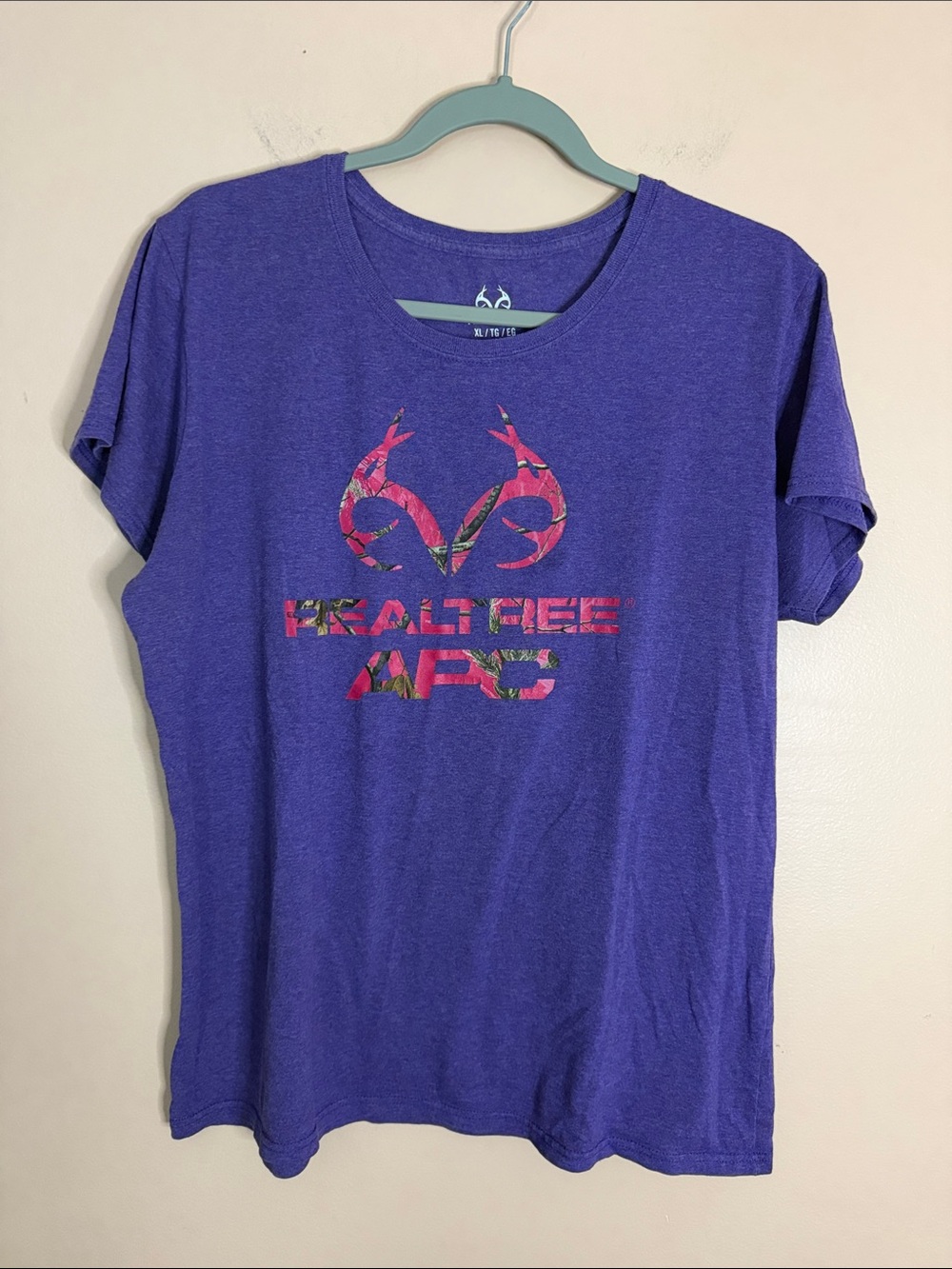 Realtree Purple Short-Sleeve Logo Tee
